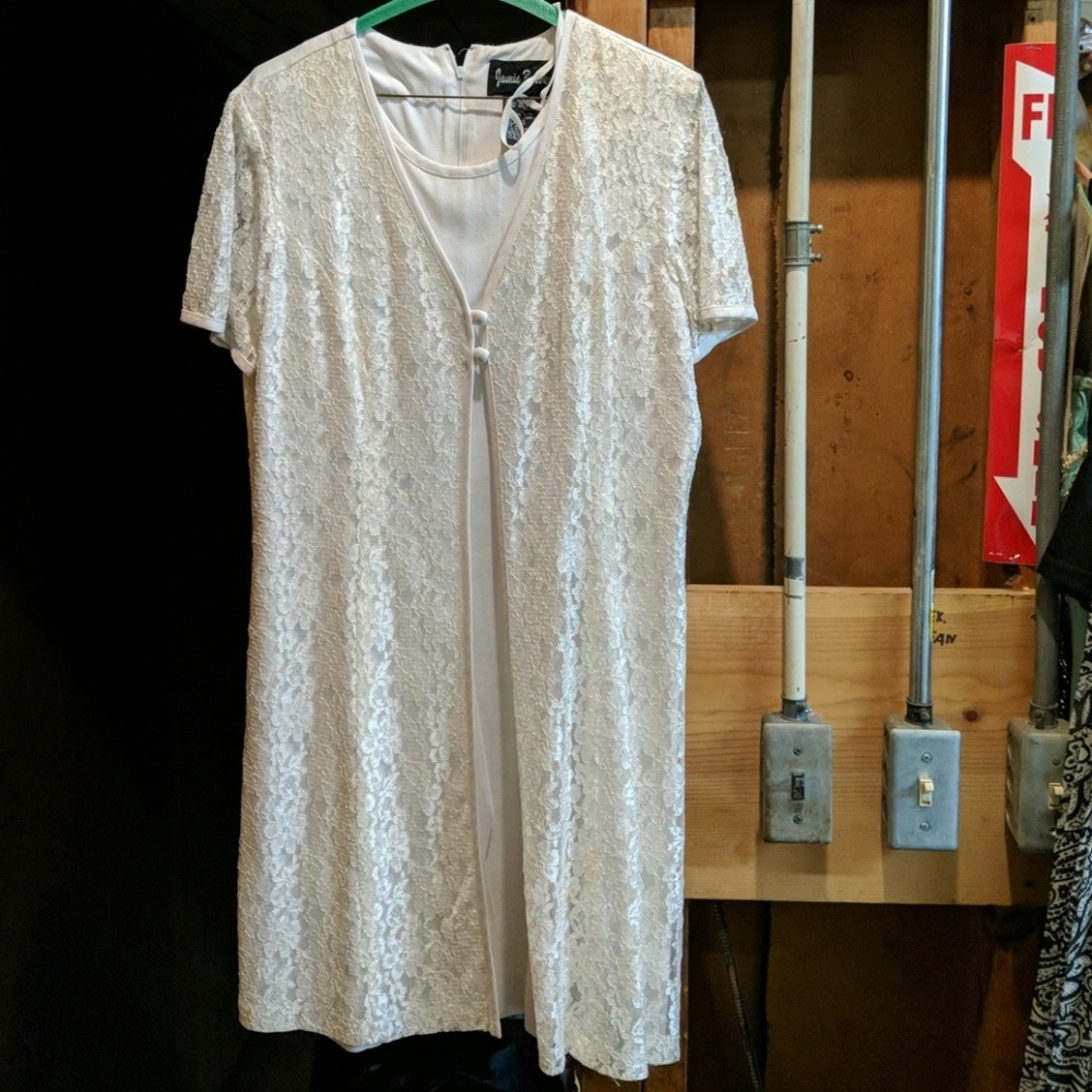 Cream lace dress size 9/10